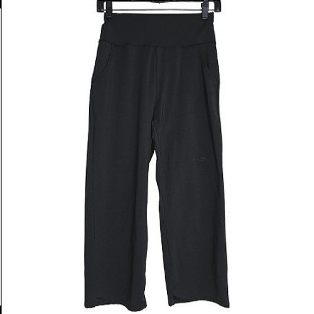 Wide Leg Yoga Pants Women's Size M Black High Waisted Cropped Pockets Good - Picture 3 of 9